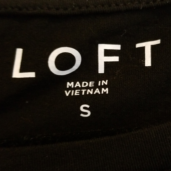 Black LOFT Tee with Shoulder Slits - Picture 2 of 4